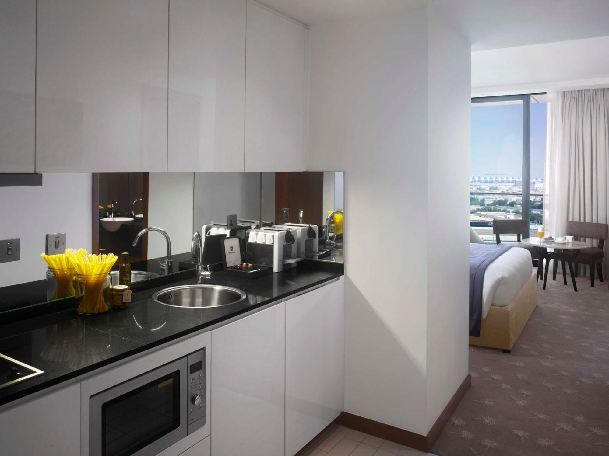 인터컨티넨탈 레지던스 스위트 두바이 페스티벌 시티 외부 사진 A typical studio apartment