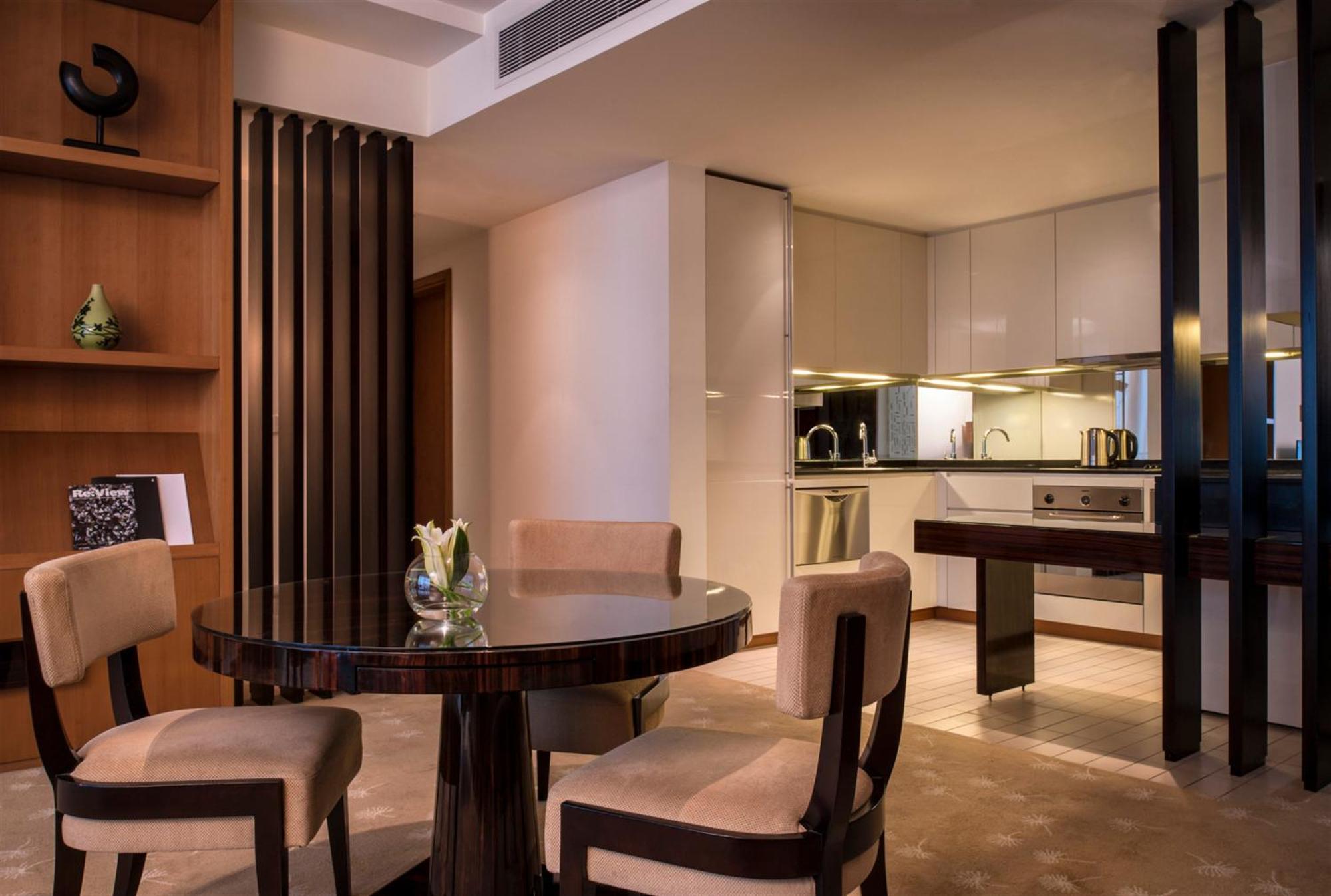 인터컨티넨탈 레지던스 스위트 두바이 페스티벌 시티 외부 사진 A suite at the hotel